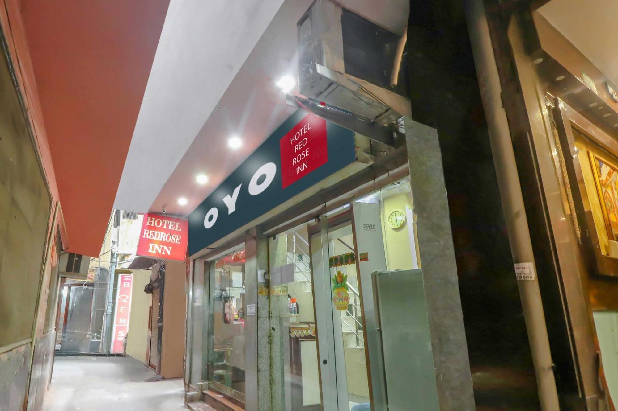 Oyo Flagship 81569 The Red Rose Inn New Delhi Bagian luar foto